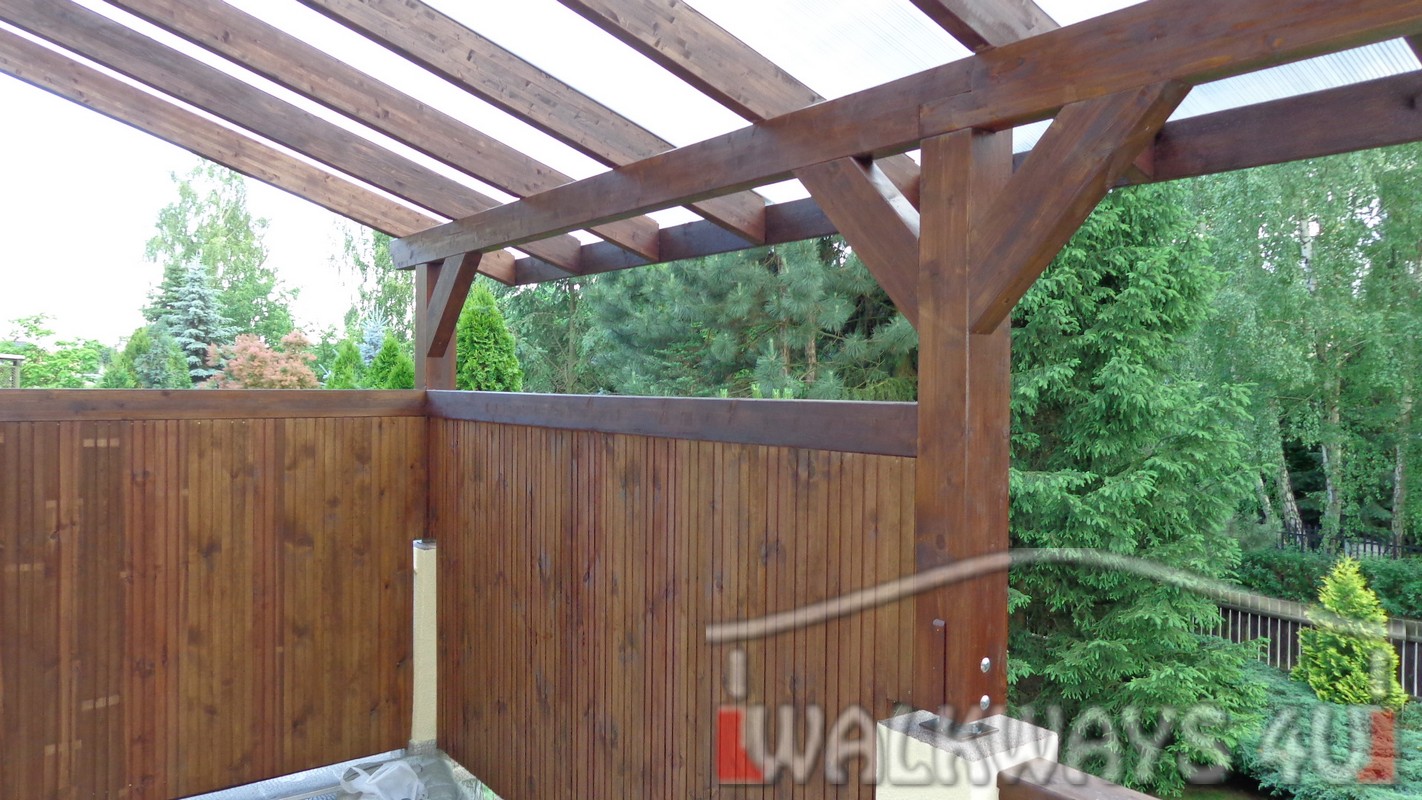nadarzyn_2015-taras-z-zadaszeniem-drewniana-konstrukcja-werandy-drewnianezt-modrzewiowa-31-201400002