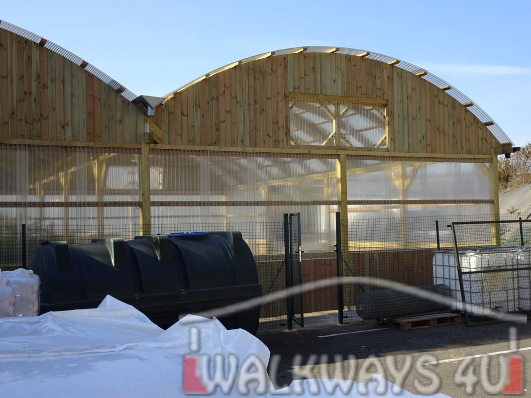 Point   . Roofed wooden hangars, exposition area extension, carpentry structures covered with polycarbonate or tempered glass